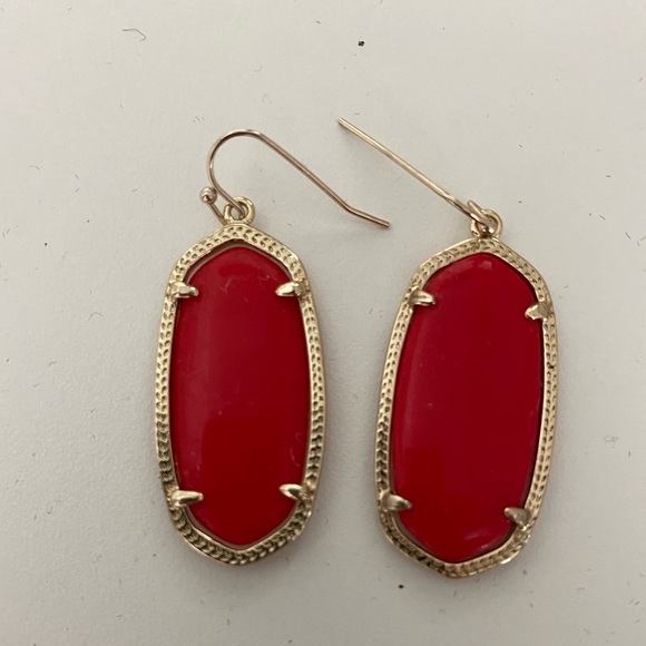 Kendra Scott Earrings - Picture 1 of 1